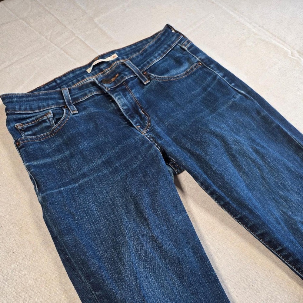Womens Levi's 711 Skinny Dark Wash High Rise Tampered Jeans (Size 26)